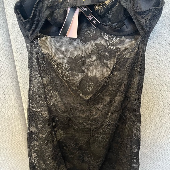 Victoria’s Secret NWT size medium lingerie cami - Picture 11 of 11